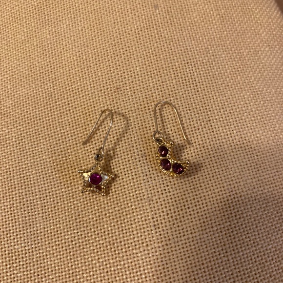 Five pairs of vintage 80s/90s earrings for $15! - Picture 7 of 7